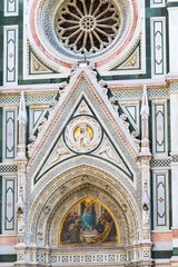 Canvas Print - Details on the wall of Cattedrale di Santa Maria del Fiore in Florence