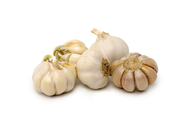 Wall Mural - raw garlic isolated on white background.