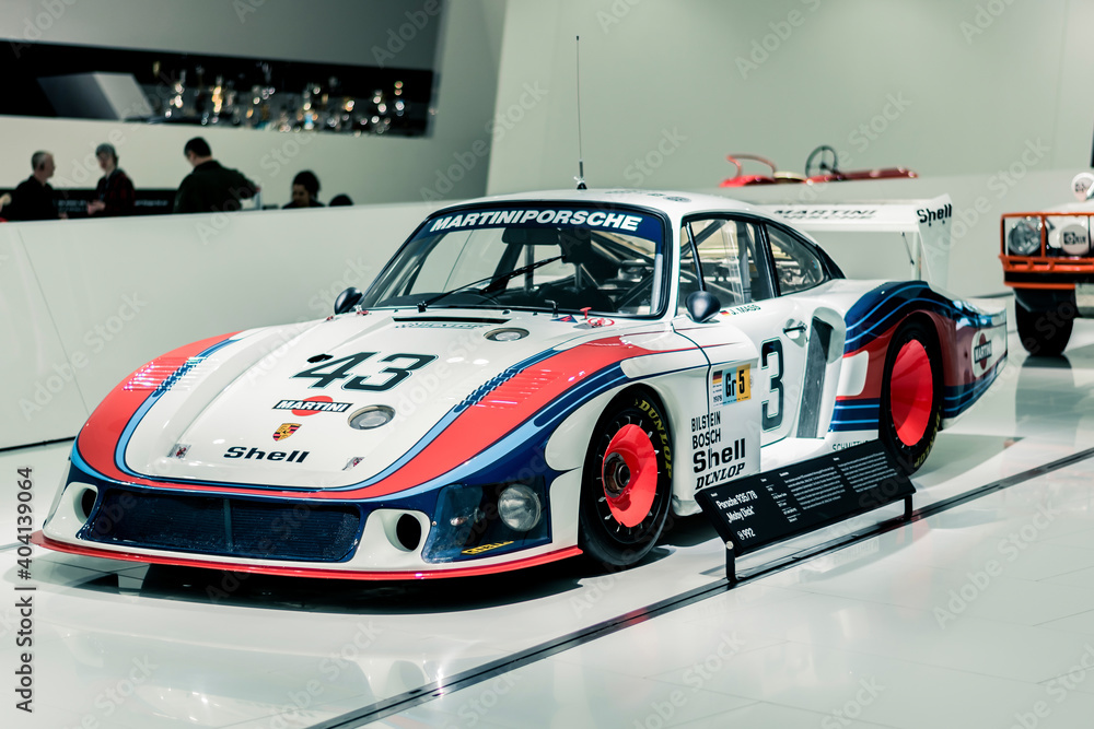 Foto STUTTGART, Germany 6 March 2020: The Porsche 935-78 Moby Dick