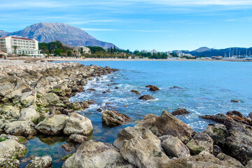 sea and stones