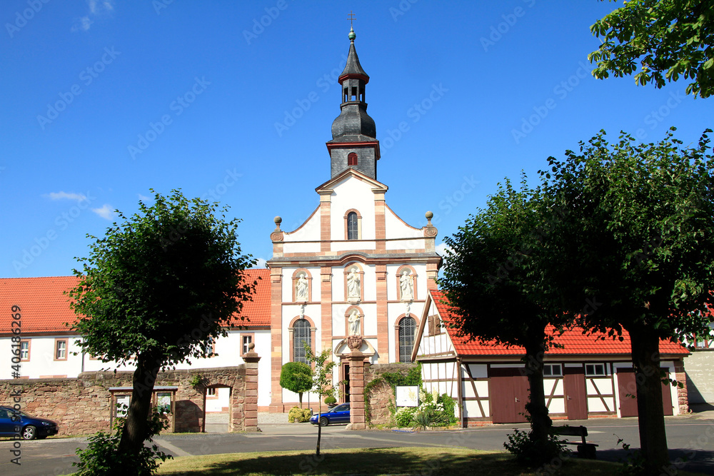 Foto de Stock Dermbach, Rhoen, Katholische Kirche St. Peter und Paul ...