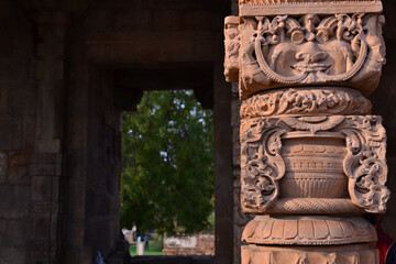 Canvas Print - Closeup shot of an ancient statue made of stone