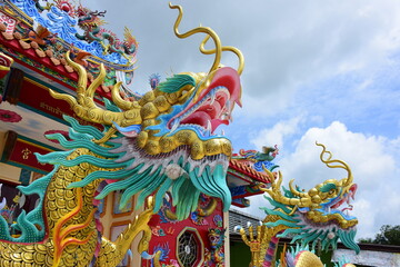 Wall Mural - Shrine is decorated in Chinese style. Is a tourist attraction for tourists to pay homage to Chinese gods in Chonburi, Thailand