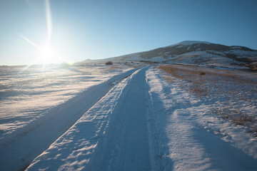 Canvas Print - Mountain landscape with winter roads