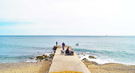 Wall Mural - Playa de Sant Adria del Besos con las tres chimeneas y paseo de palmeras