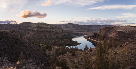 Poster - Deschutes river overlook in sunset. Central Oregon, USA