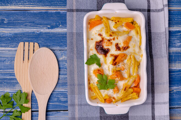 Wall Mural - Pasta casserole with vegetables