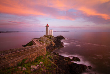 Canvas Print - Lighthouse Phare du Petit Minou at sunset, Brittany, France