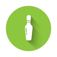 Sticker - White Bowling pin icon isolated with long shadow. Green circle button. Vector Illustration.