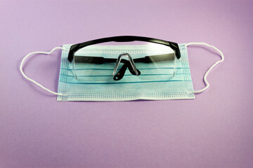 safety glasses and a medical mask2