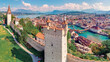 canvas print picture - Stadt Luzern Luftaufnahme mit Vierwaldstättersee und Stadtmauer (Museggmauer) mit Männliturm