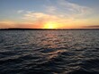 Sonnenuntergang am Wasser
