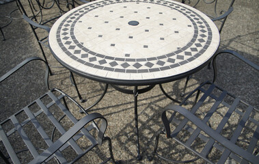 Sticker - table and chairs in the garden