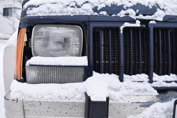 Canvas Print - Snowy Vehicle