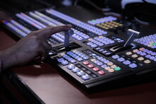 Hand Operating Video Production Switcher, Television, Audio Visual, Av, Buttons