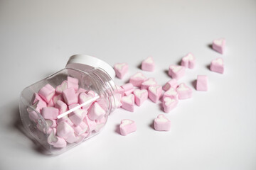 Poster - Marshmallows in the shape of a heart on background. Valentines day concept 