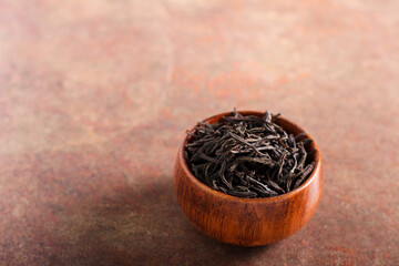 Black tea leaves