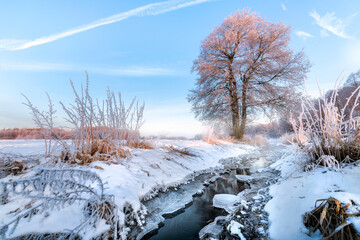 Sticker - Beautiful winter morning over the river banks