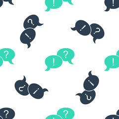 Wall Mural - Green Speech bubbles with Question and Exclamation marks icon isolated seamless pattern on white background. FAQ sign. Copy files, chat speech bubble. Vector.