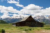 Fototapeta Góry - Barn in Grand Teton National Park