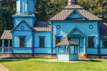 Canvas Print - Side view of wooden Orthodox church in Koterka village, Podlasie region, Poland