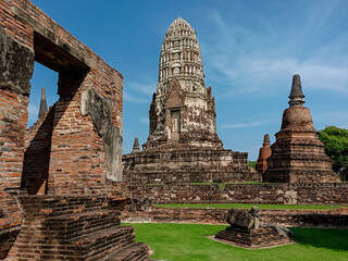 Wat Mahathai, Phra Nakhon Si Ayutthaya Historical Park, Ayutthaya Historical Park, one famous temple in Ayutthaya, Buddha statue.