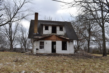 Canvas Print - Abandoned House