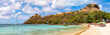 Pigeon Island im Nationalpark der karibischen Insel St. Lucia. Ein paradiesisches Reiseziel mit türkisfarbenen Meer und heller Sandstrand, Panorama.