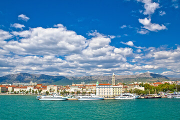 Canvas Print - Historic city of Split waterfront view