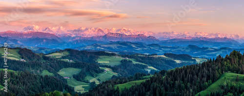 Fototapeta na szkło sunrise over the mountains