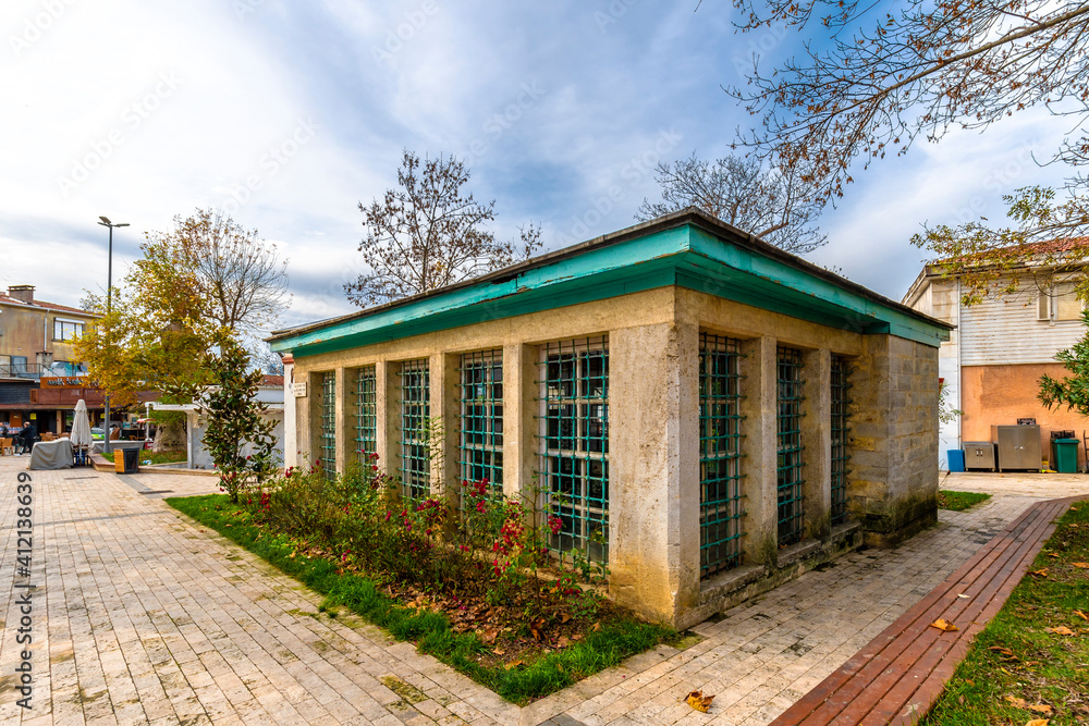 kanlica-ferry-station-square-view-in-istanbul-stock-photo-adobe-stock