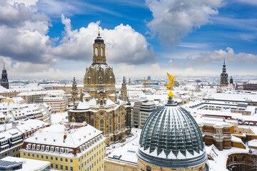 Sticker - Dresden Winter Frauenkirche Elbe Kathetrale Kunstakademie Zitronenpresse Sachsen Deutschland Zwinger Schloss Blauer Himmel Wolken Georg Treu Platz Neumarkt