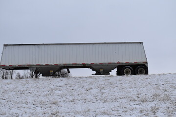 Canvas Print - Semi Truck Trailer