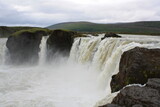 Fototapeta Tęcza - Godafoss, Islandia. Una cascada impresionante.
