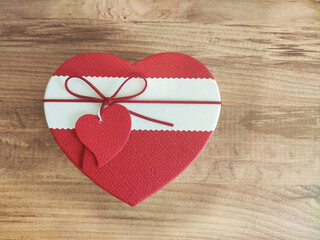 heart shaped gift box