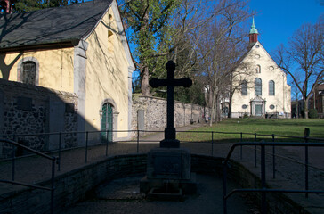 Wall Mural - Bonn, Pützchen mit St.-Adelheidis-Kirche