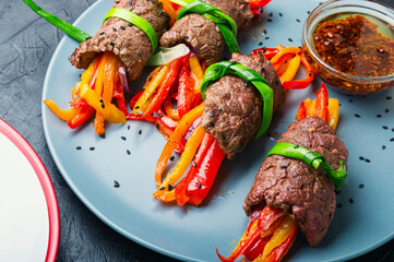 Poster - Beef rolls with bell pepper