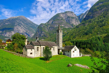 Sticker - Broglio im Maggiatal, Tessin in der Schweiz - Broglio in the Maggia Valley, Ticino in Switzerland