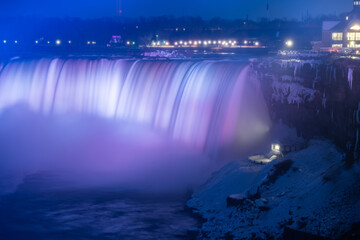 Wall Mural - Beautiful Niagara waterfalls at Night