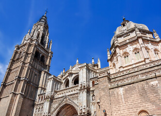 Wall Mural - Medieval Toledo cathedral in Spain