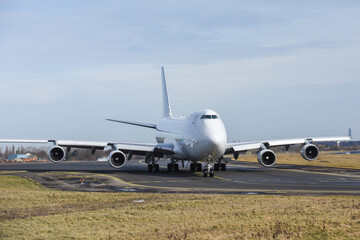 Wall Mural - avion cargo transport aerien aeroport fret 