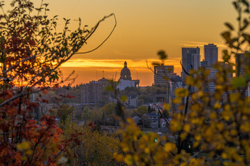 Canvas Print - Mesmerizing view of a beautiful Edmonton Skyline at colorful sunset, Alberta, Canada