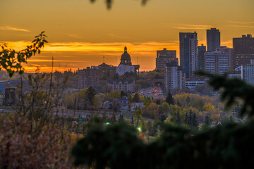 Canvas Print - Mesmerizing view of a beautiful Edmonton Skyline at colorful sunset, Alberta, Canada