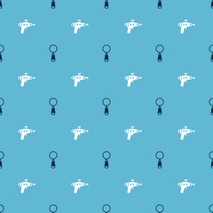 Poster - Set Magnifying glass and Ray gun on seamless pattern. Vector.