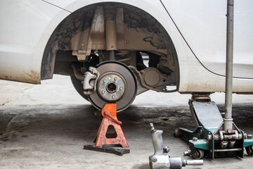 Car tire change operation