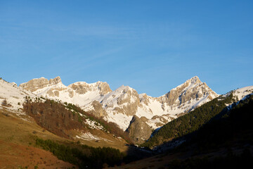 Wall Mural - Snowy peaks in the Pyrenees