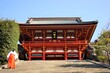© Eric Akashi - Red architecture, Main Hall (Jogu) at Tsurugaoka Hachimangu Shrine in Kamakura, Kanagawa prefecture, Japan - 鎌倉 鶴岡八幡宮 本宮