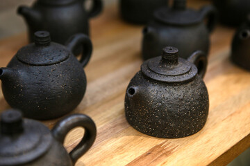 Canvas Print - Old teapot on the table 