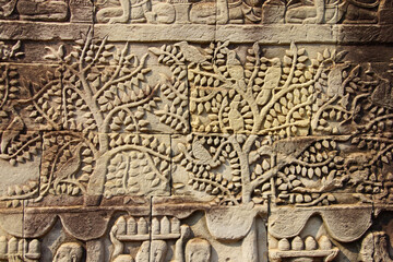 Canvas Print - Closeup of ancient bas relief in Angkor Wat temple, Cambodia