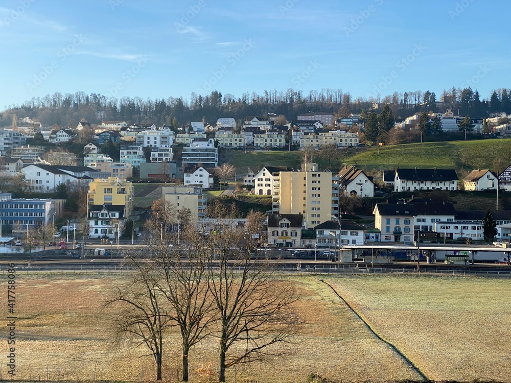Stock-Foto „View of the village of Wädenswil (Waedenswil) from the ...